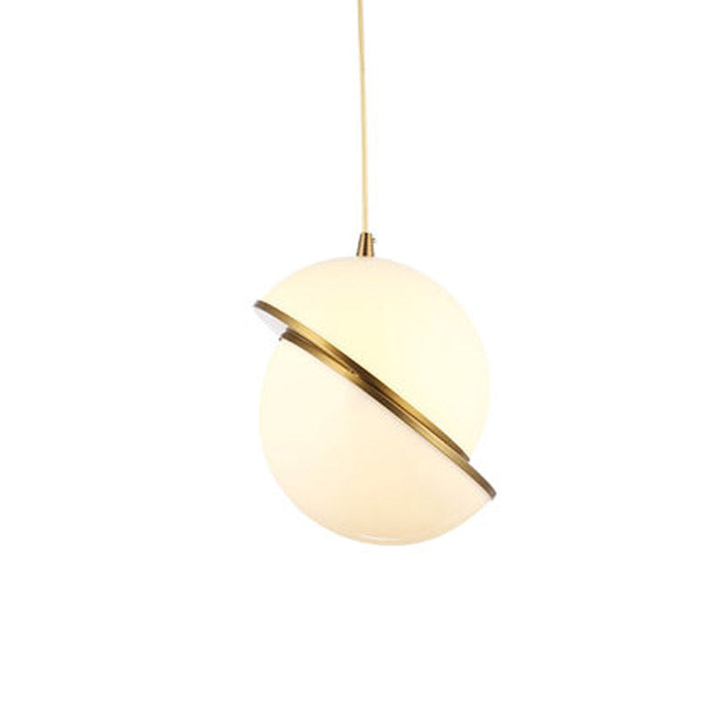 Nordycka i nowoczesna lampa